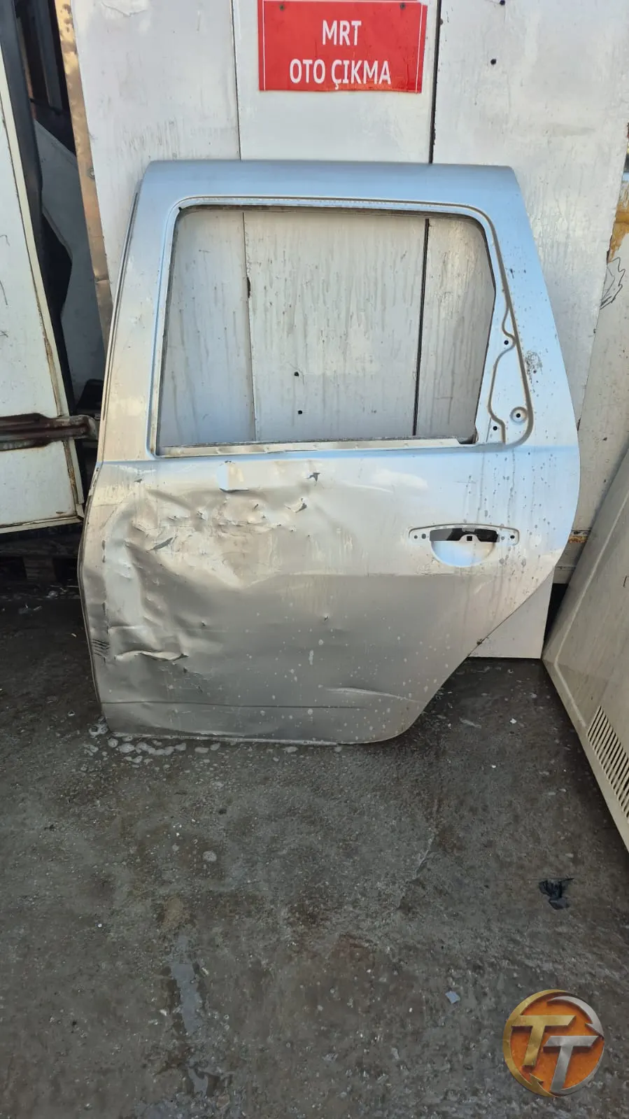 Dacia logan mcw sol arka kapı 5000tl