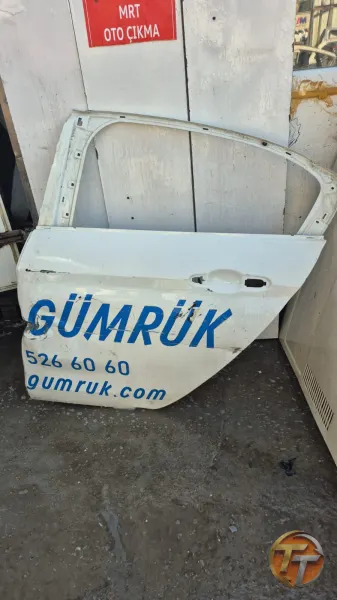 Fiat egea sol arka kapı 4000tl