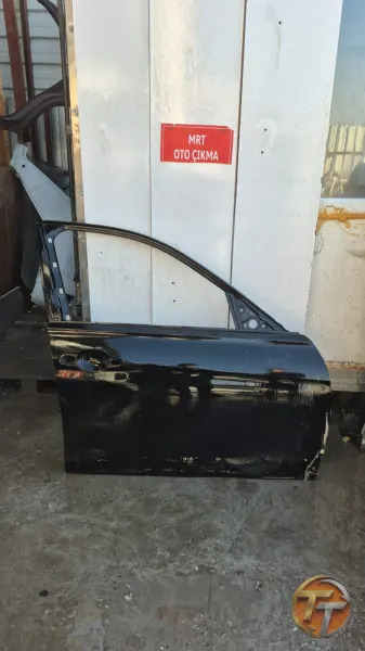 Bmw 3 serisi f30 sağ ön kapı