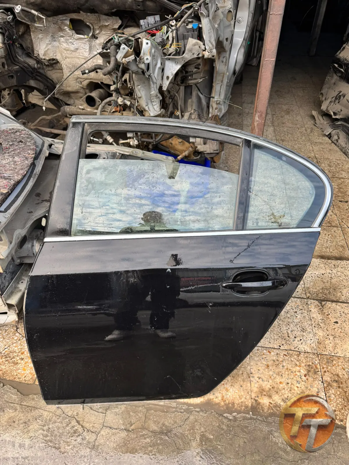 Bmw e90 sol arka kapı