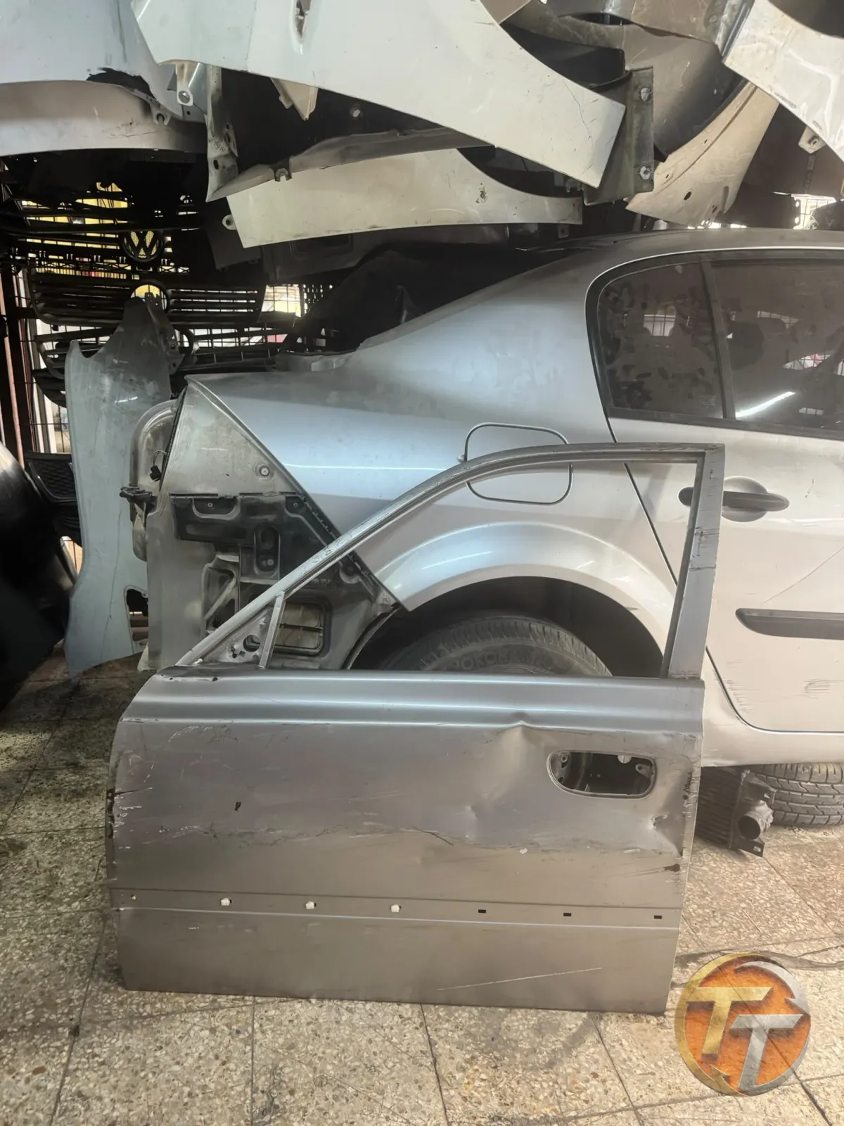 Hyundai accent admira sol far
