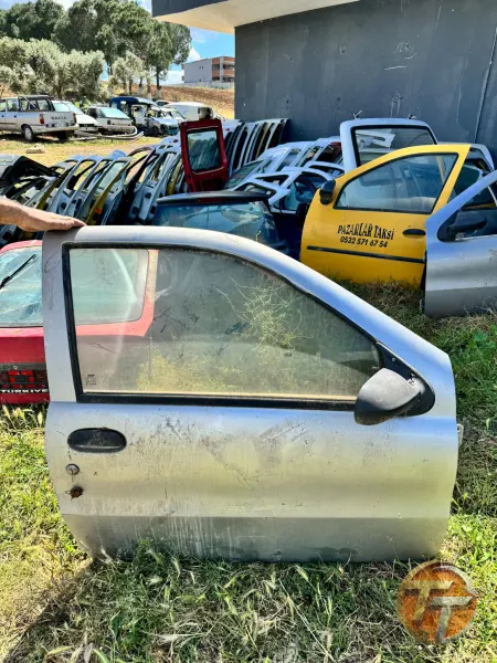 Fiat palio sağ kapı