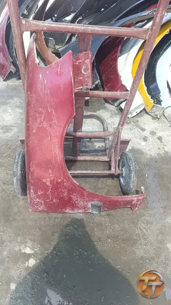 Peugeot 106 sağ camurluk