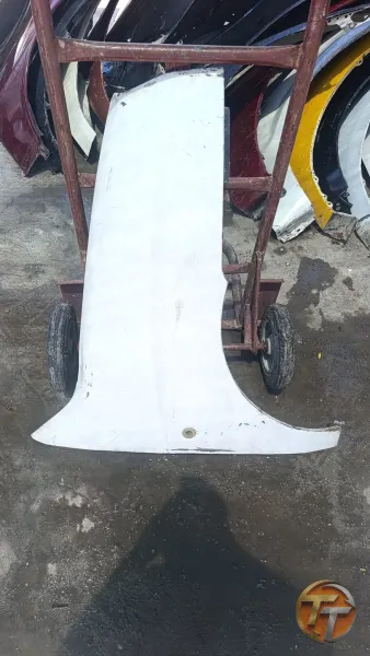 Fiat Doblo sağ camurluk