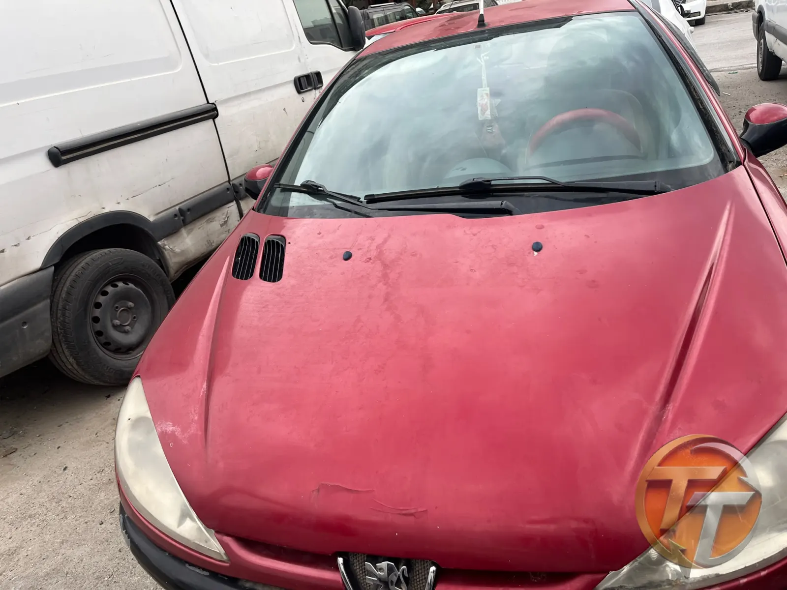 Peugeout 206 ön kaput