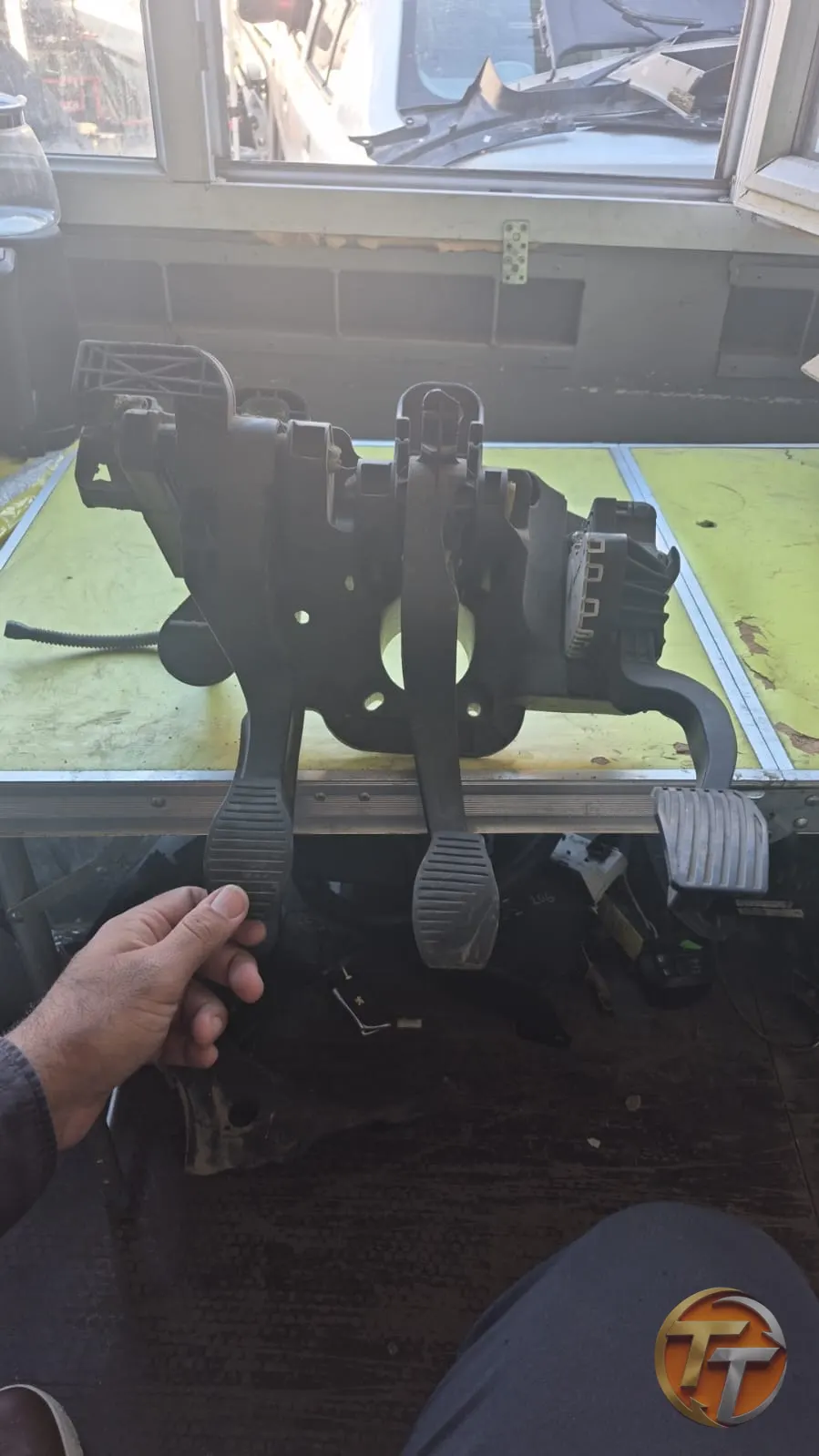 Fist linea pedal takımı