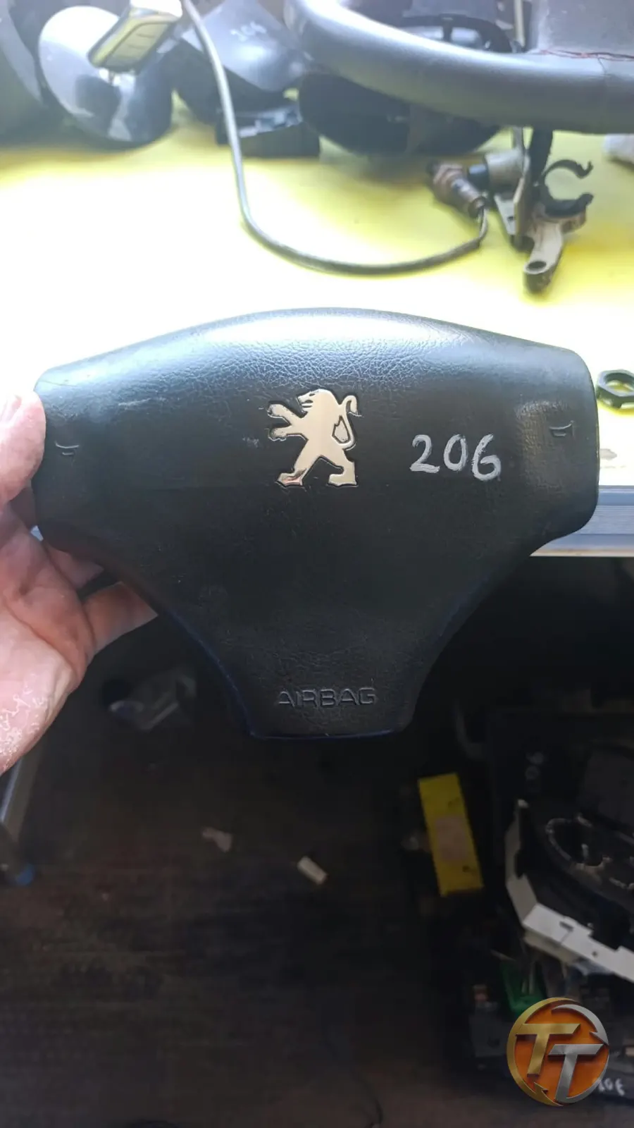 Peugeot 206 airbag