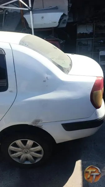 Renault Clio sol arka camurluk