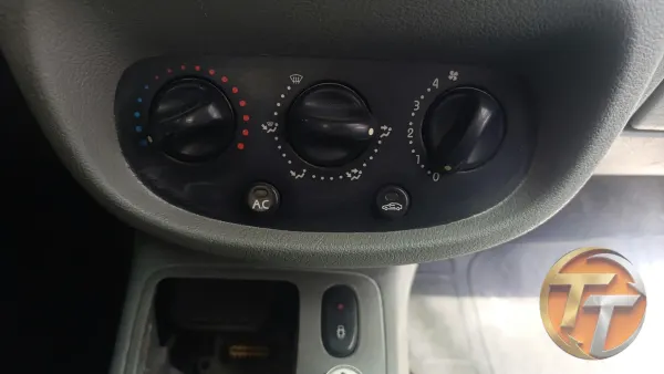 Renault Clio klima kontrol paneli