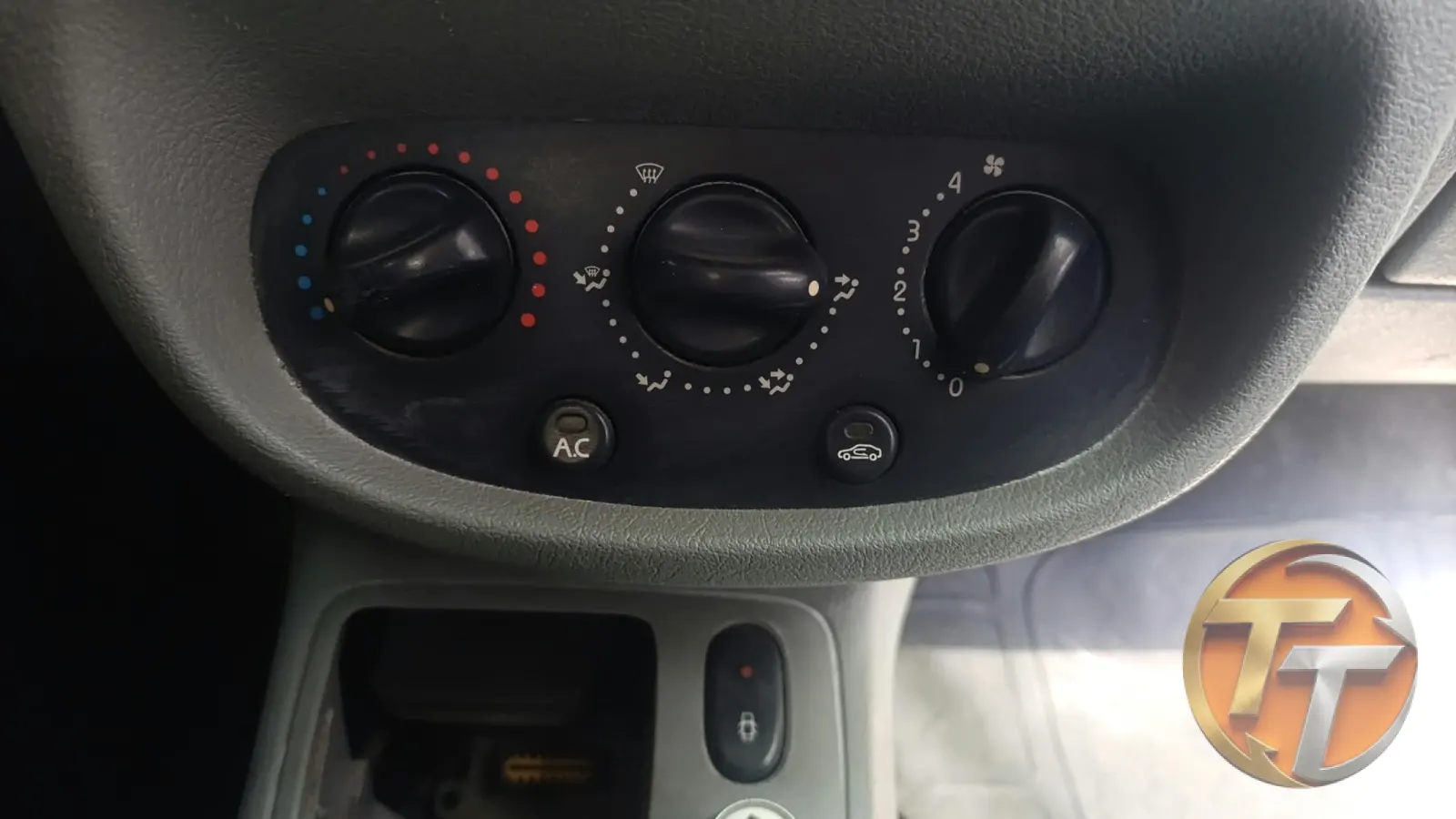 Renault Clio klima kontrol paneli