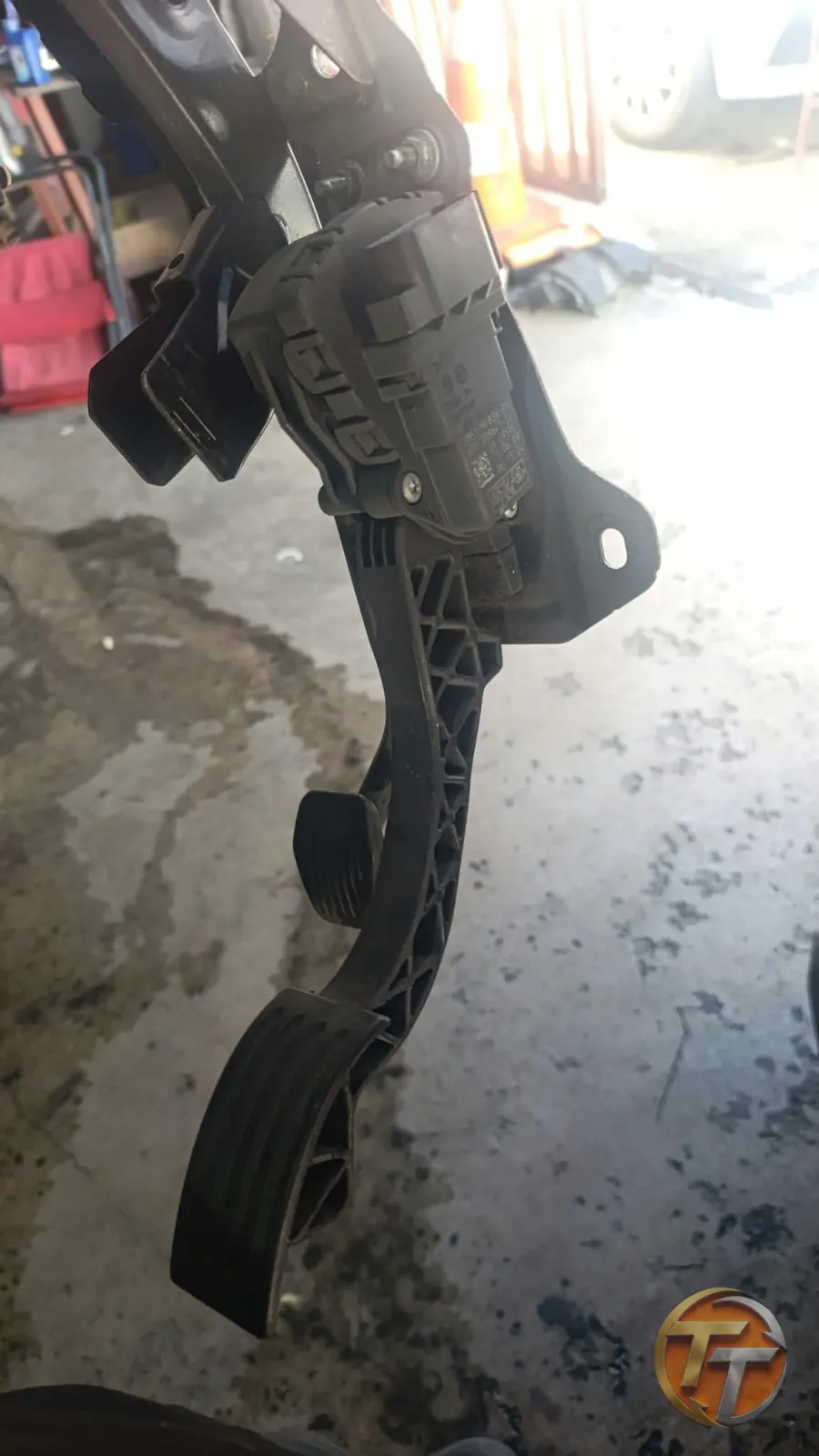 Fors Kuga gaz pedali