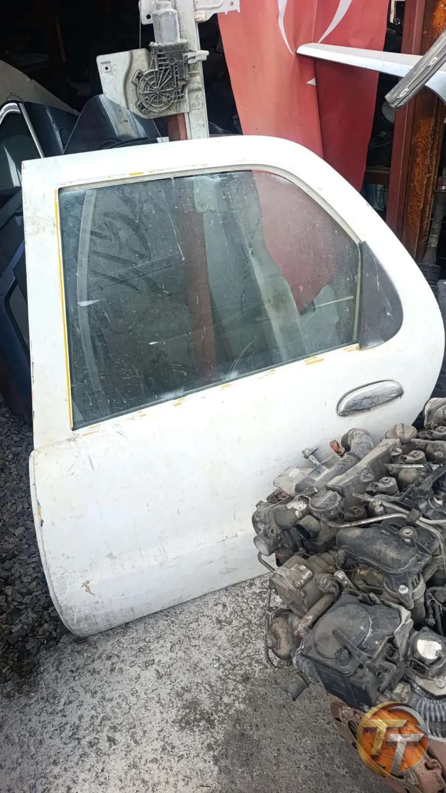 Fiat Albea sol arka kapi