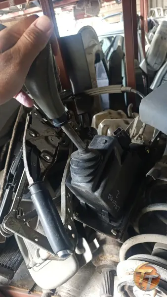 Renault Laguna 2 otomatik vites mekanizmasi