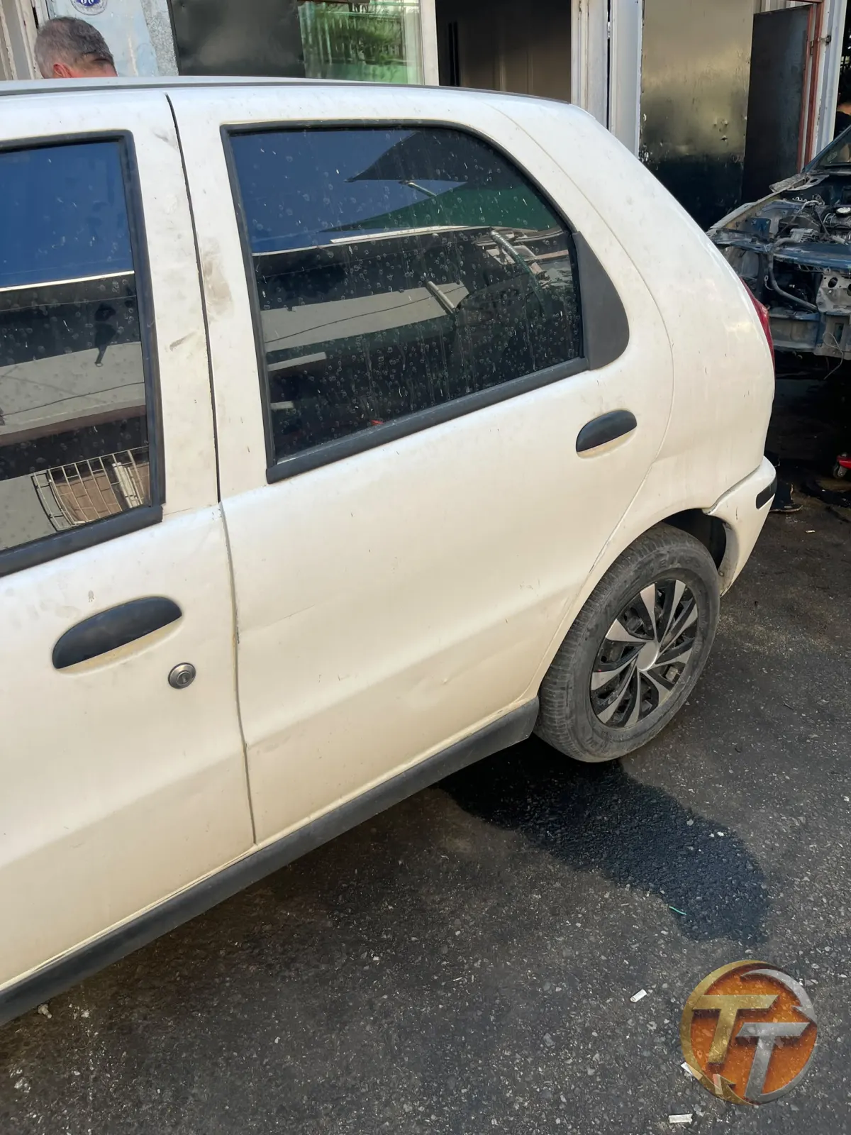 Fiat palio sol arka kapı