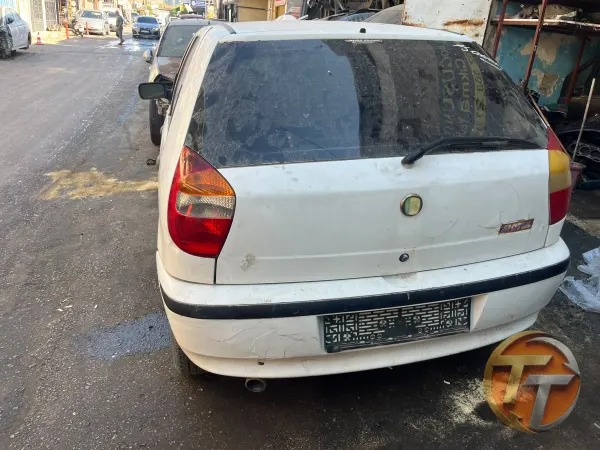 Fiat palio bagaj kapağı