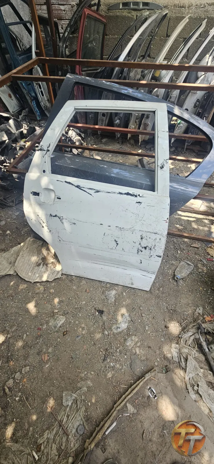 Polo klasik sağ arka kapı