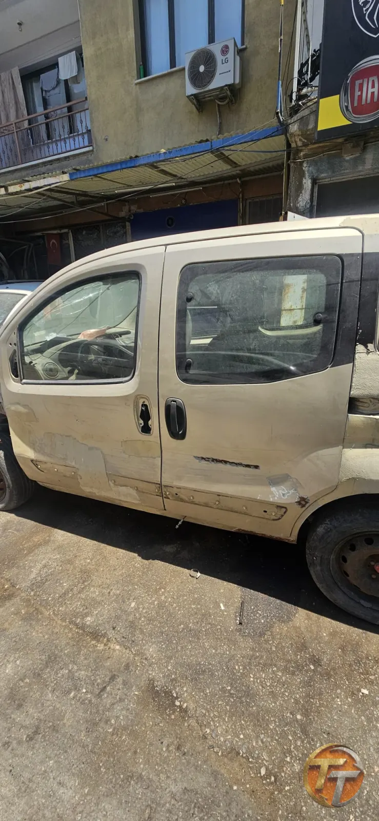 Fiorino sol kapılar