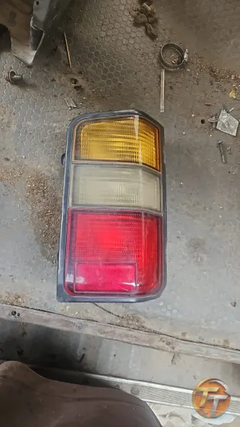Mitsubishi L300 arka sol stop
