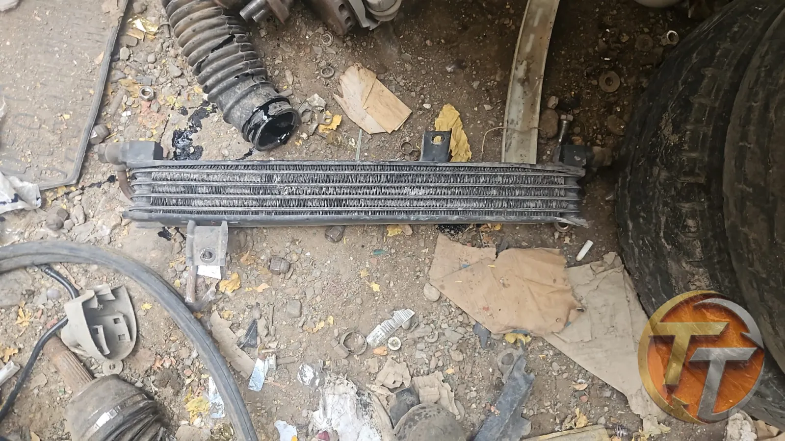 Mitsubishi L300 yağ soğutucu