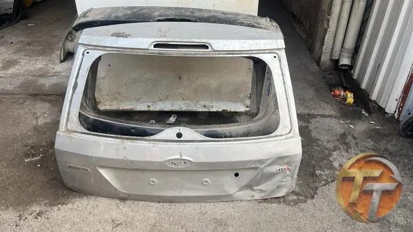 Ford Fiesta Bagaj Kapağı Orjinal Temiz