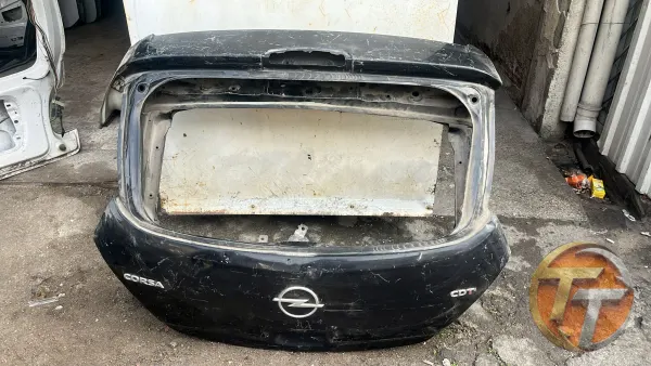 Opel Corsa Orjinal Temiz Bagaj Kapağı
