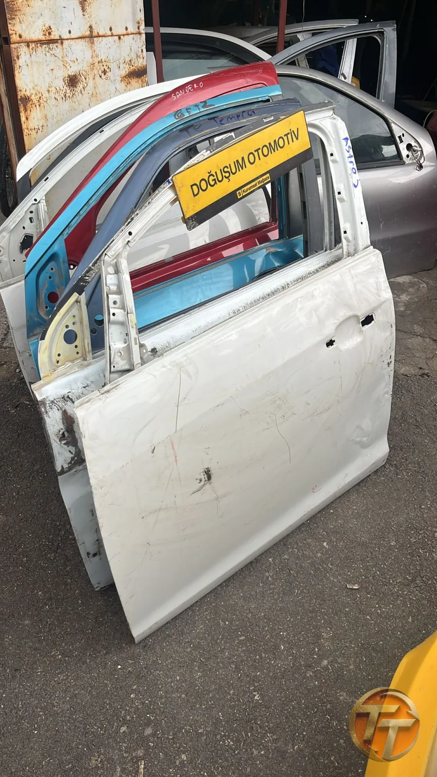 Opel Astra J Sol Ön Kapı Orjinal