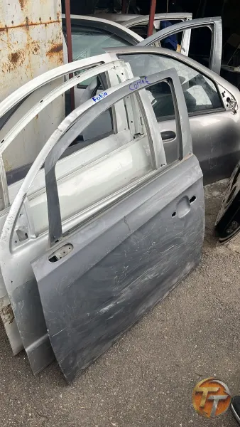 Corsa E Orjinal Sol Ön Kapı
