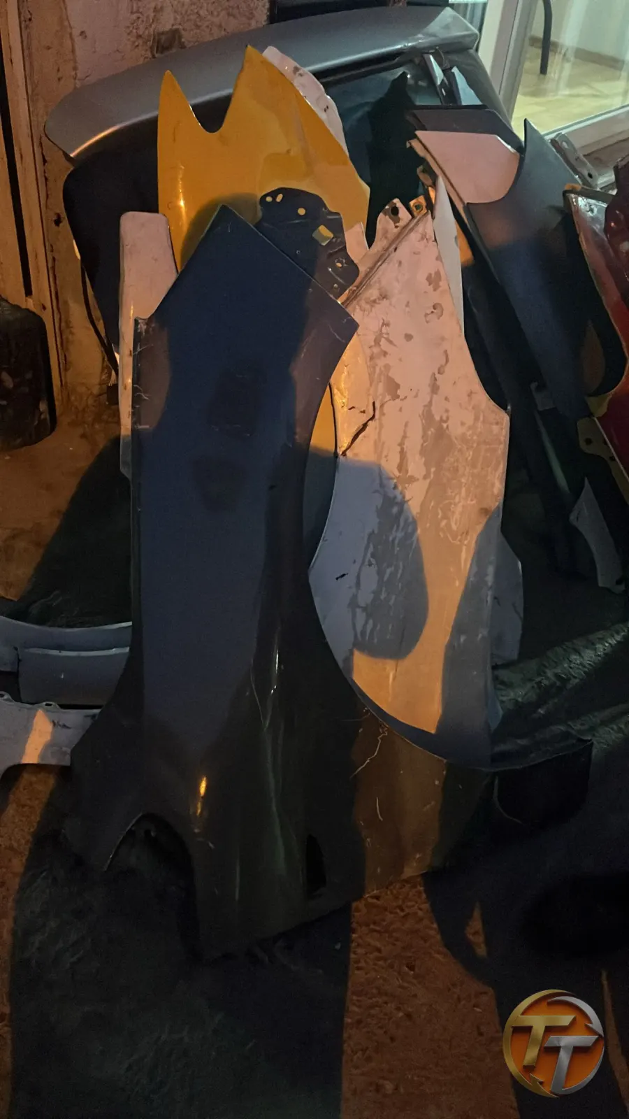 Astra J Sağ Ön çamurluk temiz