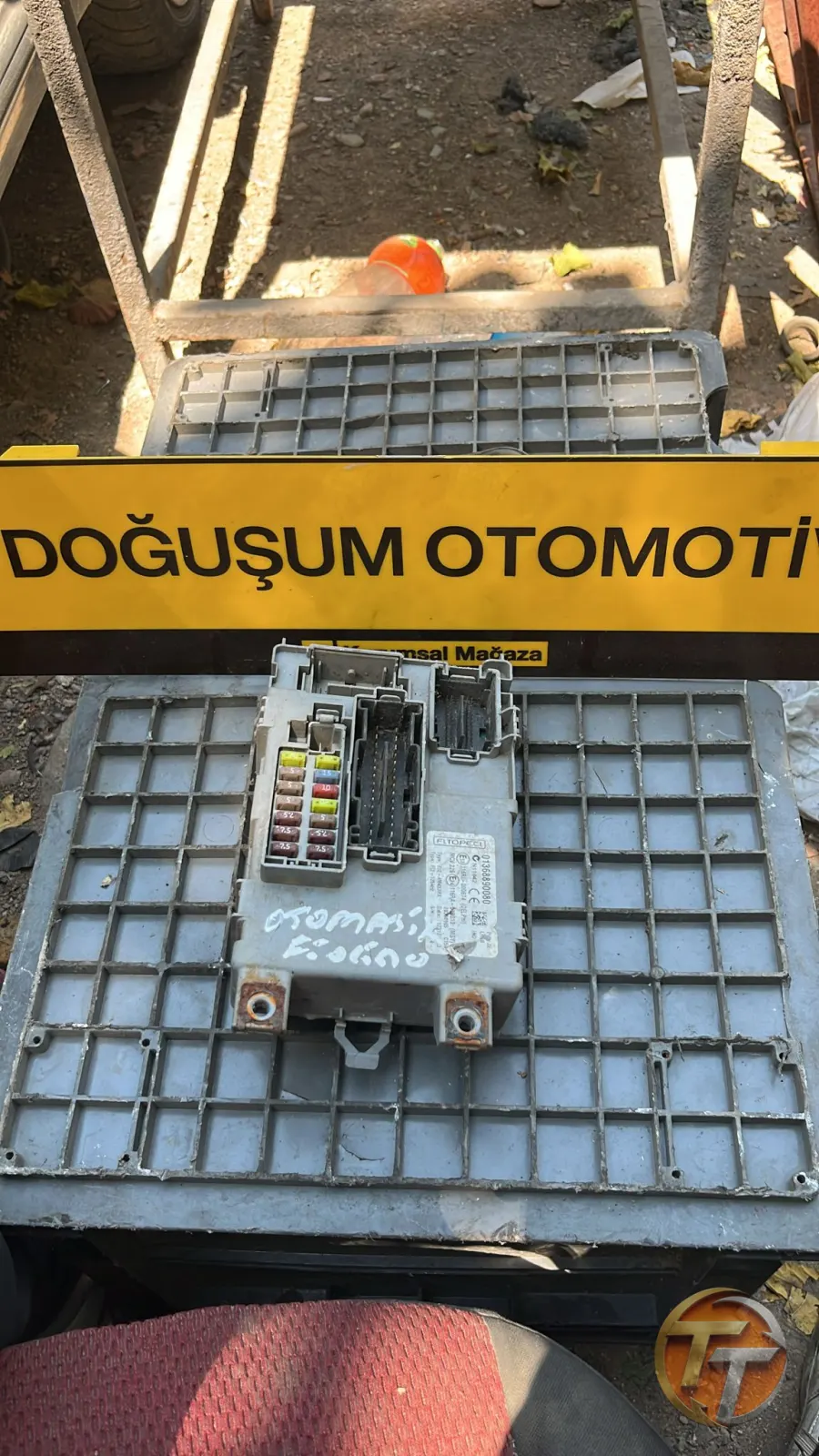 Otomatik Fiorino Sigorta Kutusu