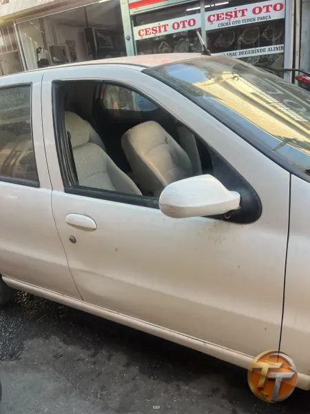Fiat palio sağ ön kapı
