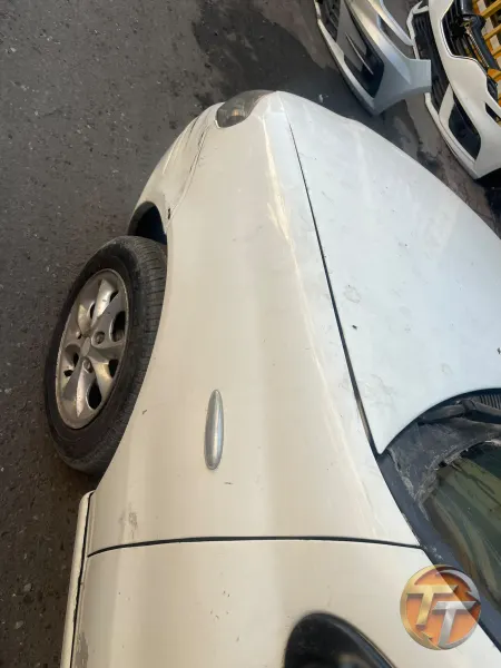 Fiat palio sol ön çamurluk