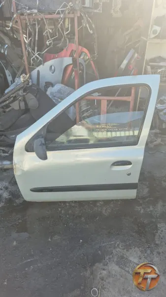 Renault clio sol ön kapı gri