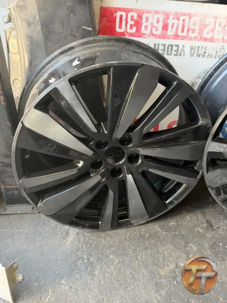 Çıkma Siyah Alaşım Jant