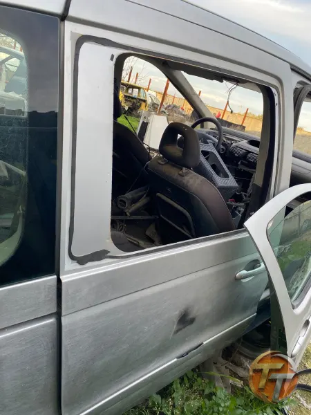 MERCEDES VANEO SAĞ SÜRGÜLÜ KAPI