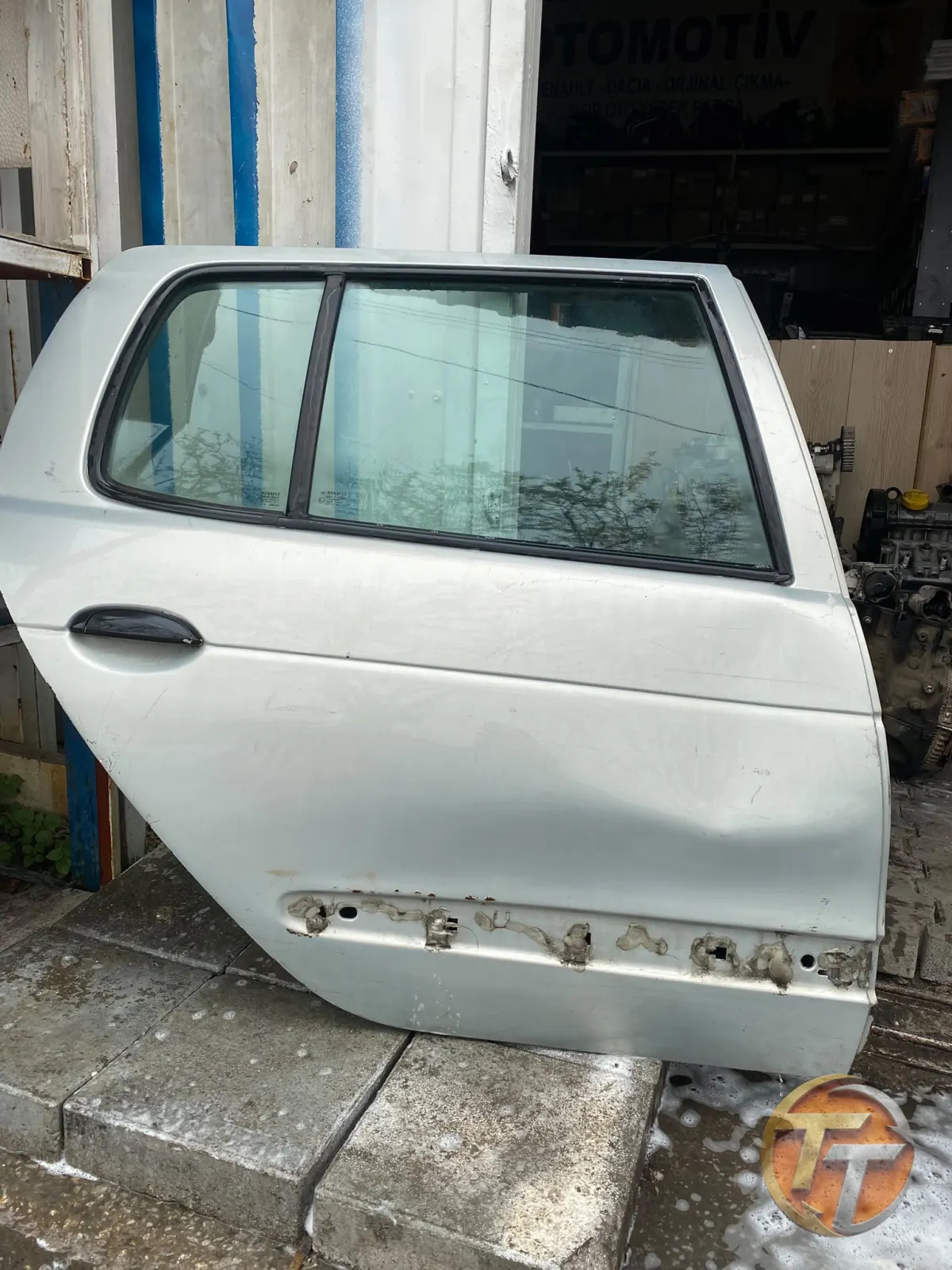 MEGANE 1 SW SAĞ ARKA KAPI