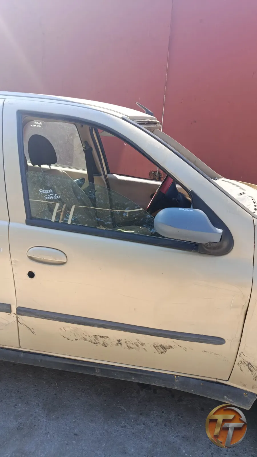 Fiat Albea sağ ön kapı