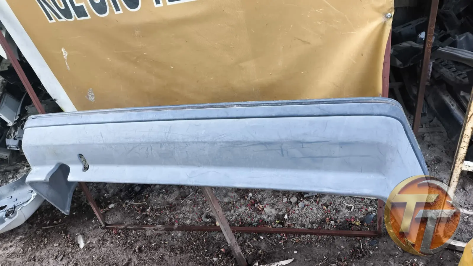 Renault 9 arka tampon