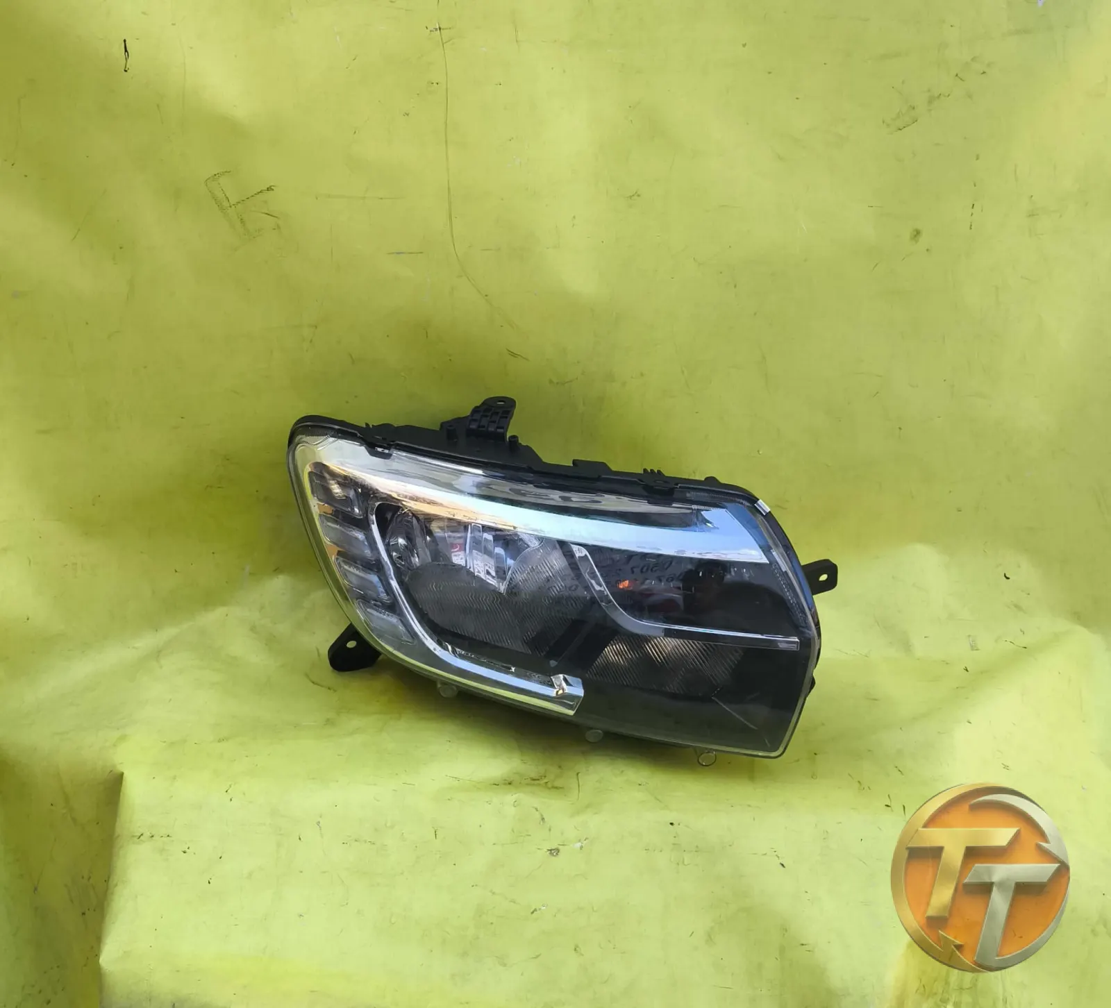 2016 17 model Renault symbol Dacia Sandero ledli sağ far