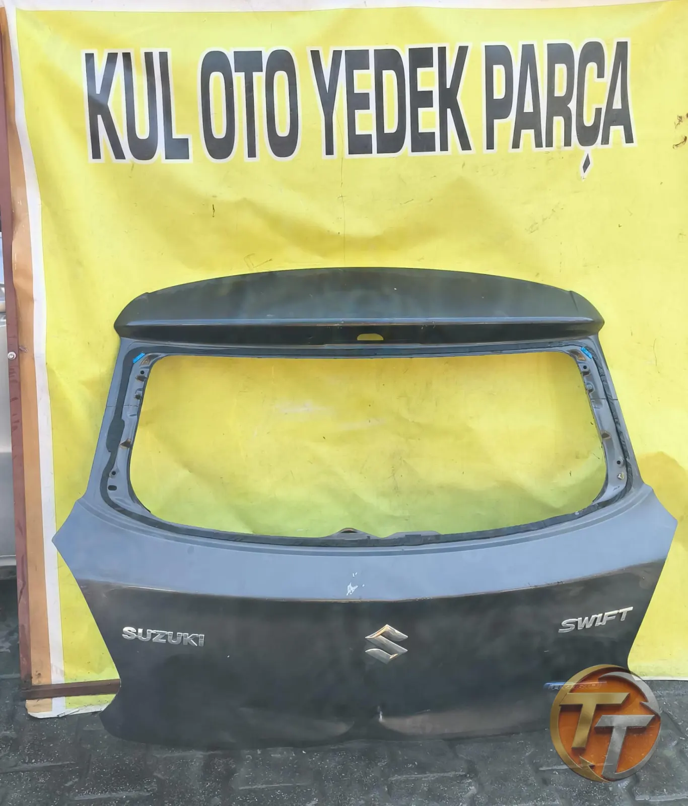 2020 model Suzuki swift arka bagaj kapağı