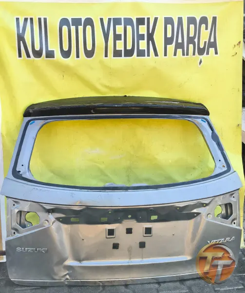 15 25 model Suzuki Vitara arka bagaj kapağı
