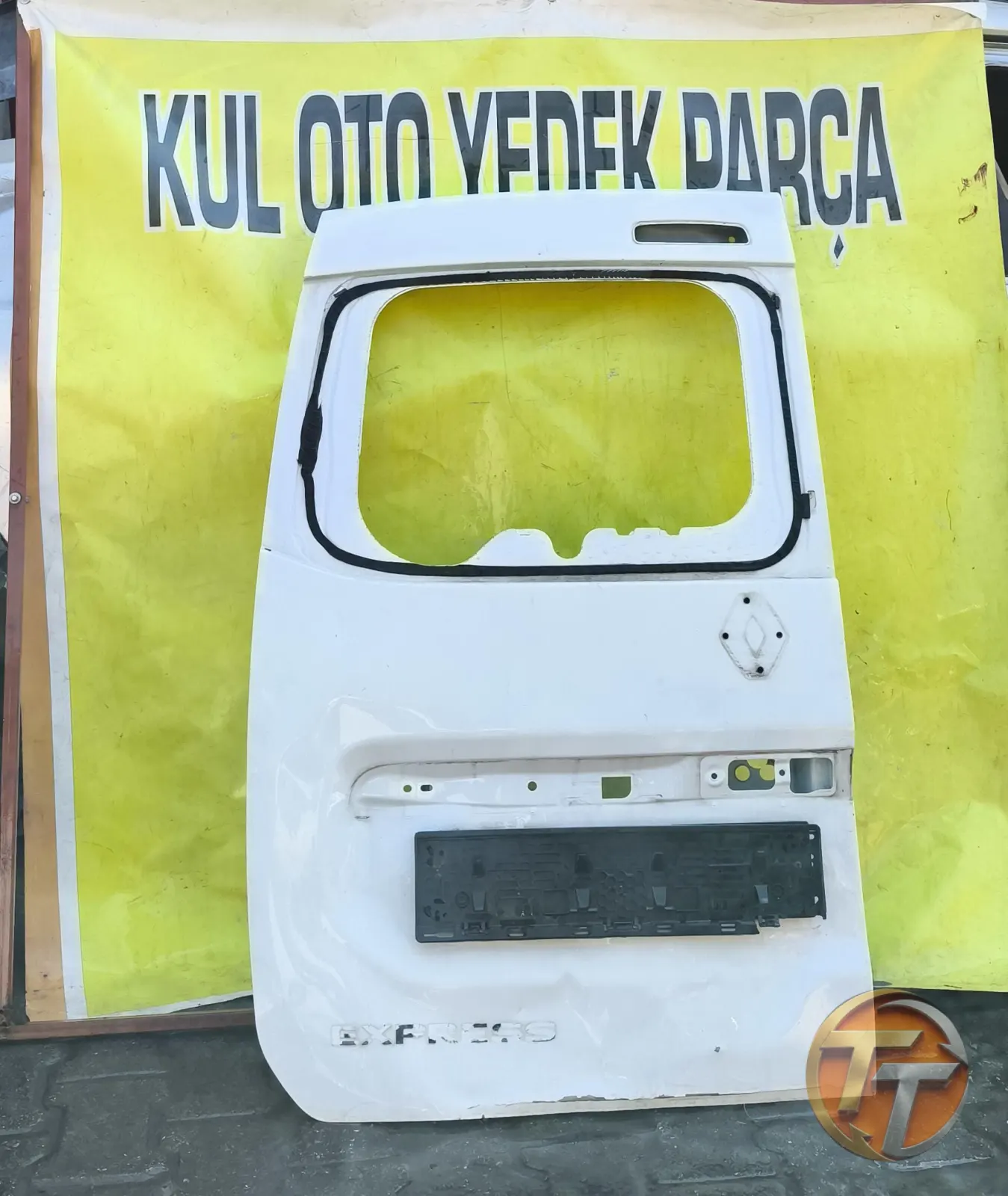 Renault express sol arka bagaj kapağı
