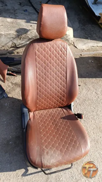 Hyundai Accent bule sağ ön koltuk
