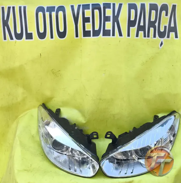 Renault Fluence mercekli sağ sol far