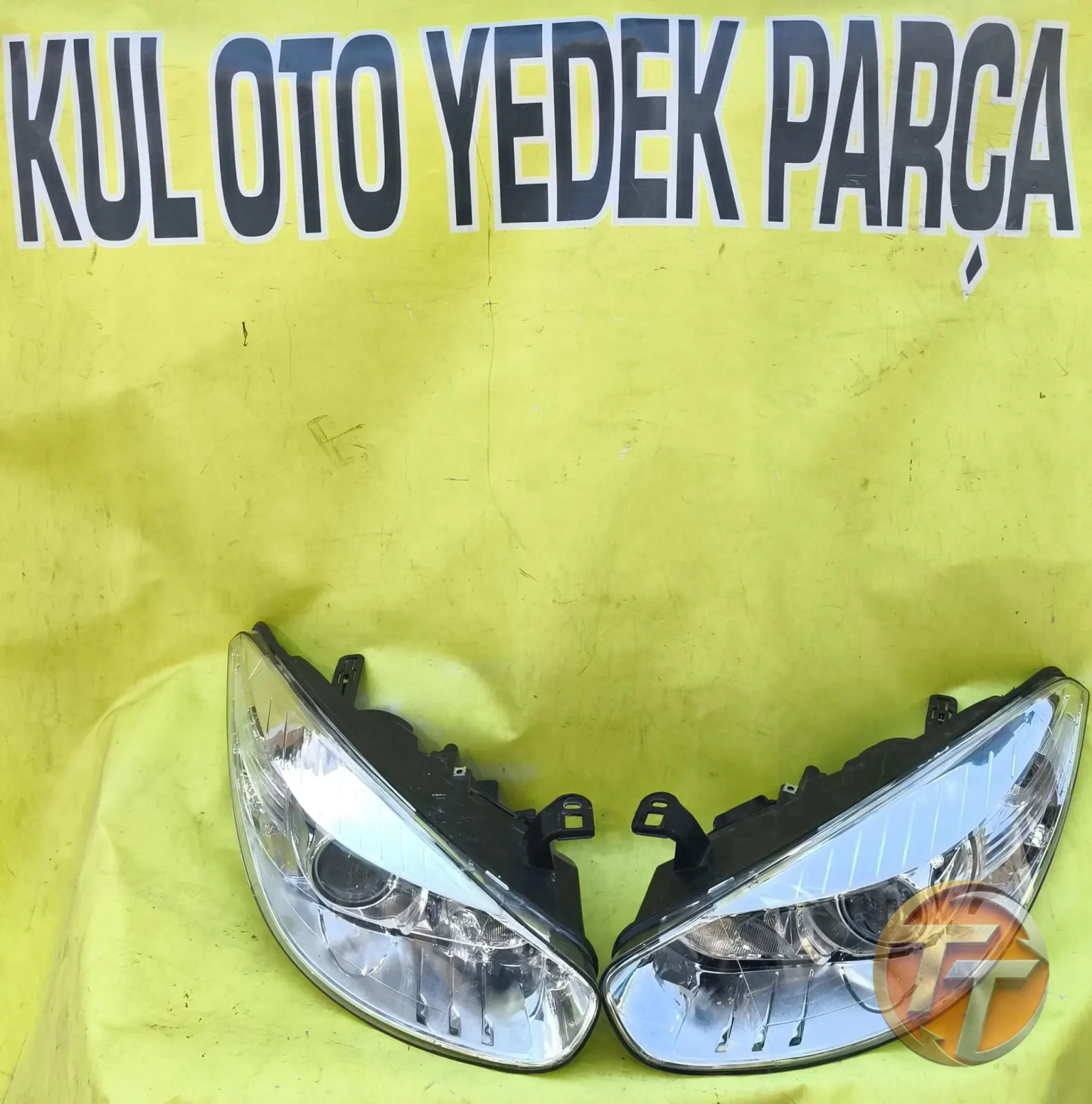 Renault Fluence mercekli sağ sol far