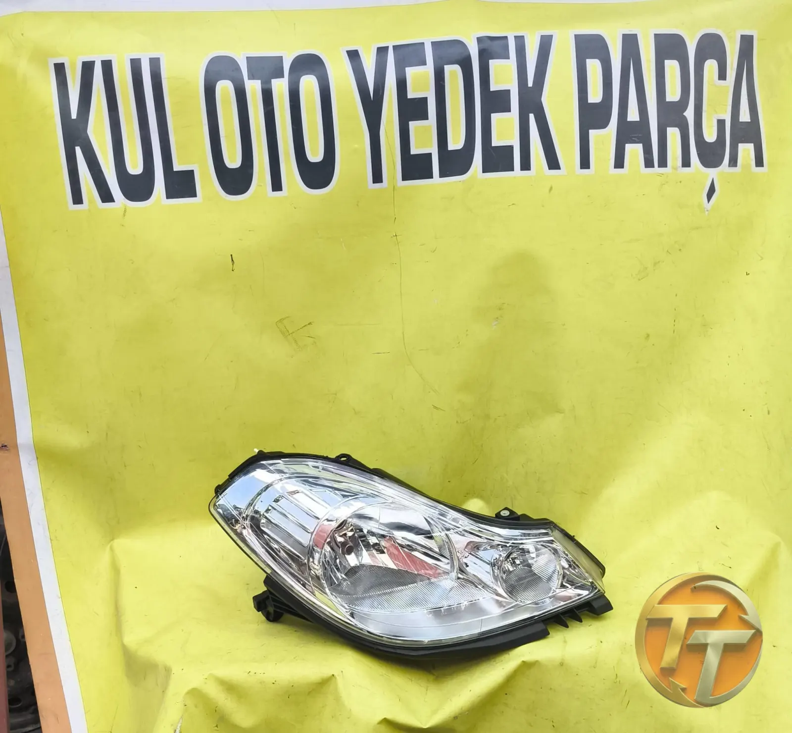 2011 model Renault symbol tahya kasa sıfır sağ far