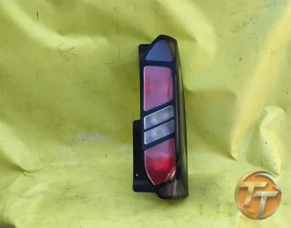 24 25 model Ford transit custom  sağ arka stop