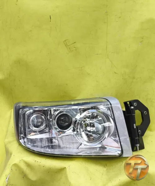 2006 model Renault premium sağ far mercekli sıfır