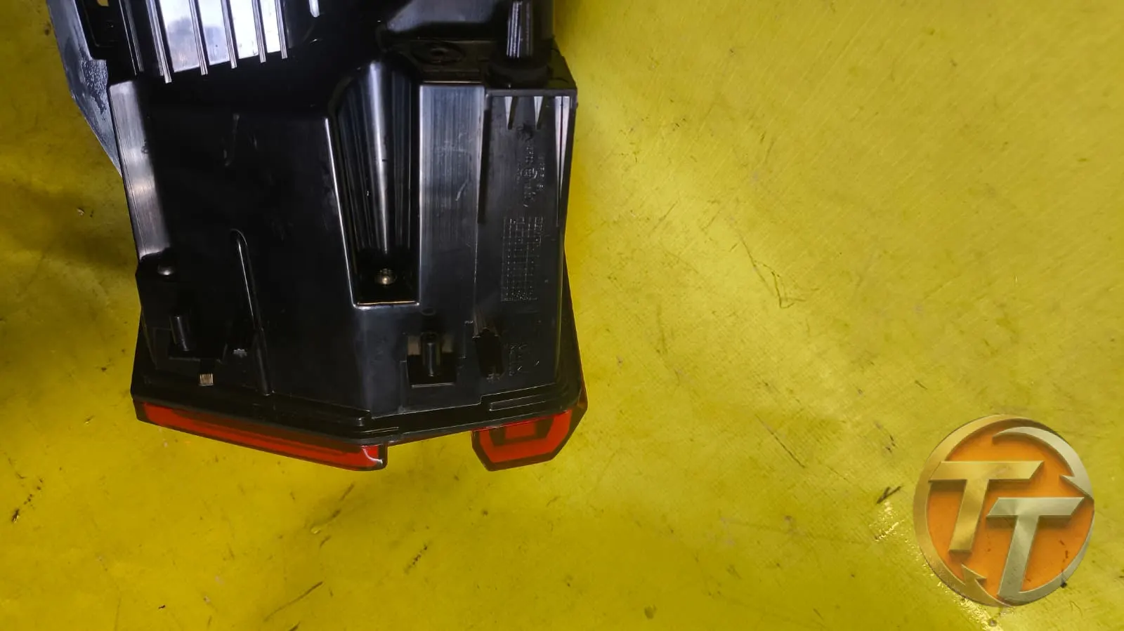 2026 model Opel frontera sağ arka stop