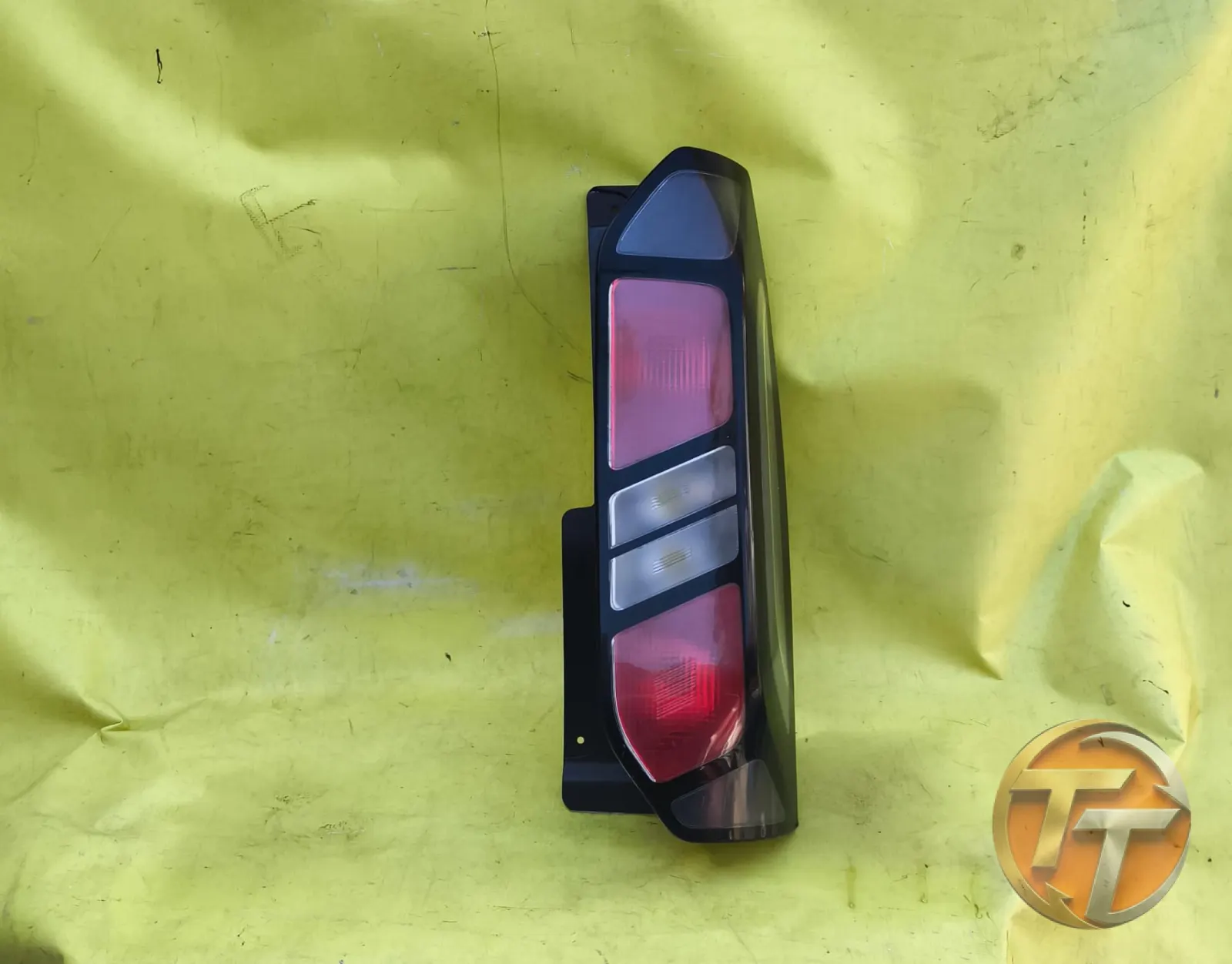 24 25 model Ford transit custom  sağ arka stop