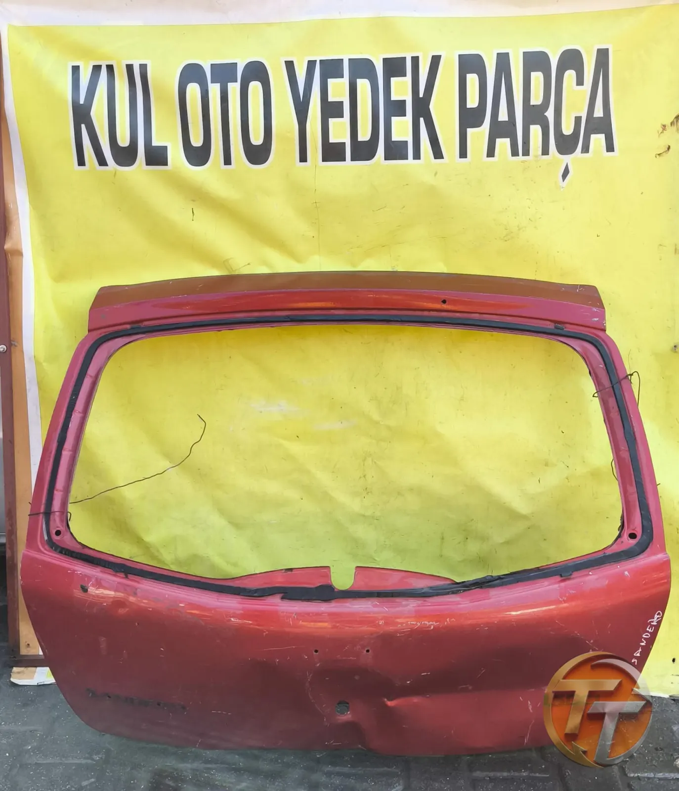Renault Dacia Sandero arka bagaj kapağı